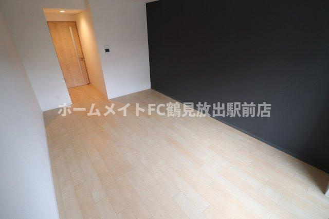 大阪市鶴見区徳庵２丁目のハイツの居間・リビング