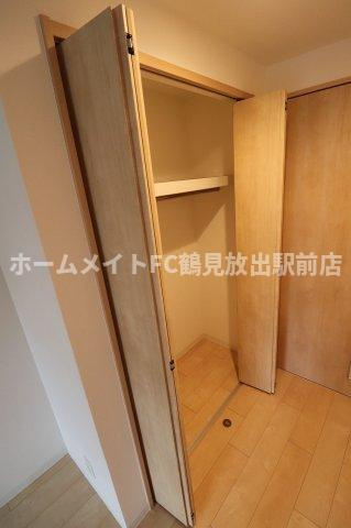 大阪市鶴見区徳庵２丁目のハイツの収納