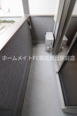 大阪市鶴見区徳庵２丁目のハイツのバルコニー