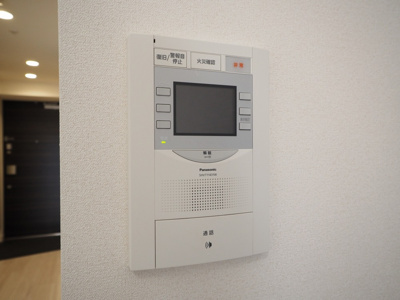 【セキュリティ】 | プレサンス堺筋本町センティス | モニター付きインターフォンです