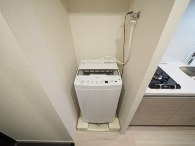 【設備】 | プレサンス堺筋本町センティス | 洗濯機置き場です