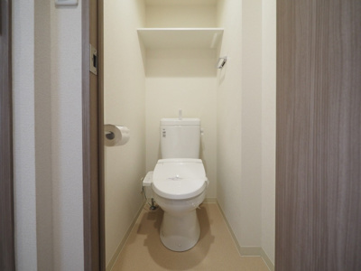 【トイレ】 | プレサンス堺筋本町センティス | ゆったりとした空間のトイレです