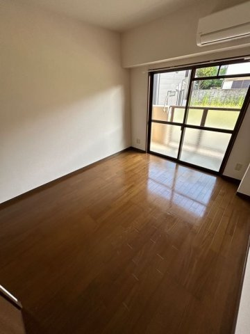 フルール須磨の居間・リビング