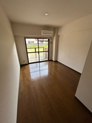 フルール須磨の居間・リビング