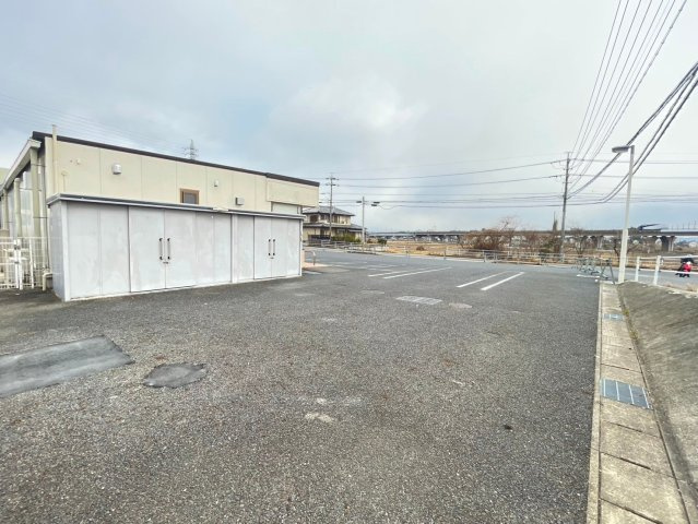 豊田市吉原町店舗の駐車場