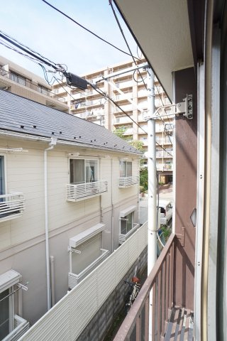 曽根貸家のバルコニー