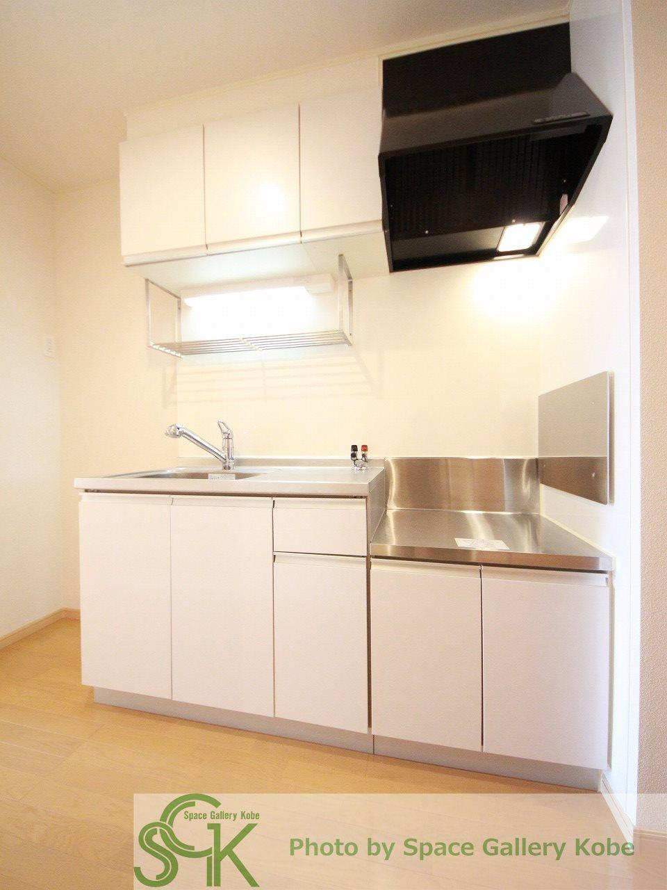 舞子台壱番館のキッチン|※お部屋により仕様が異なる場合があります※