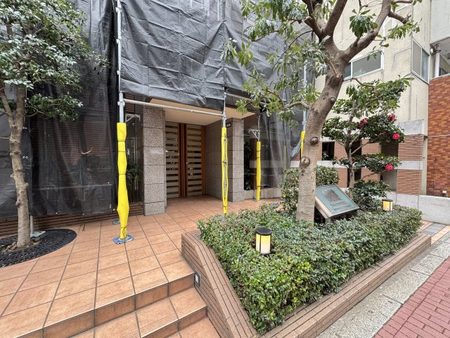 ライオンズプラザ五反田のエントランス