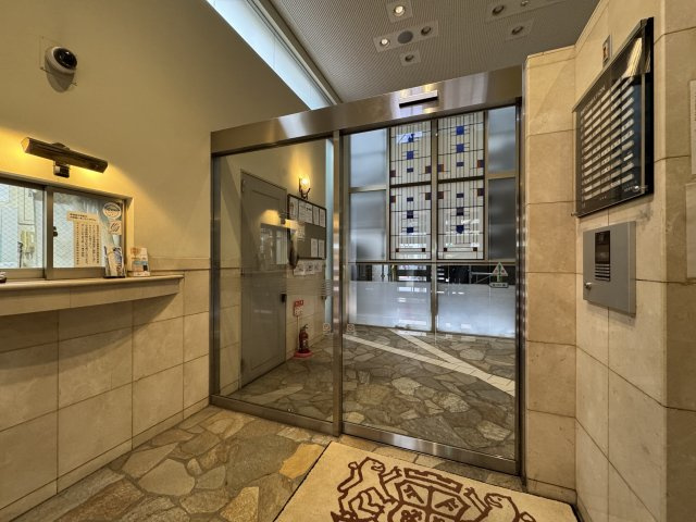 ライオンズプラザ五反田のエントランス