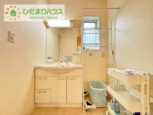 日立市十王町城の丘１丁目　中古戸建の独立洗面台|シンプルで使い勝手の良い独立洗面台！