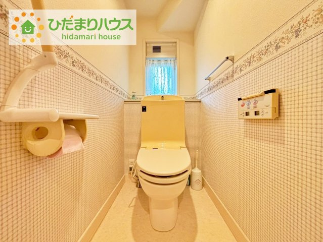 日立市十王町城の丘１丁目　中古戸建のトイレ|トイレは1F、2F共に完備！取り合いになることがありませんね(^^)/