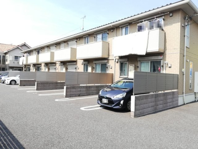 サンホールドの外観