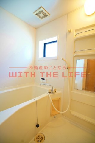 コーポアゼリア【キャッシュバック対象】の浴室|日々の暮らしに欠かせないお風呂です