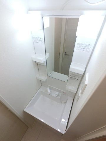 R-FIFTEEN の独立洗面台