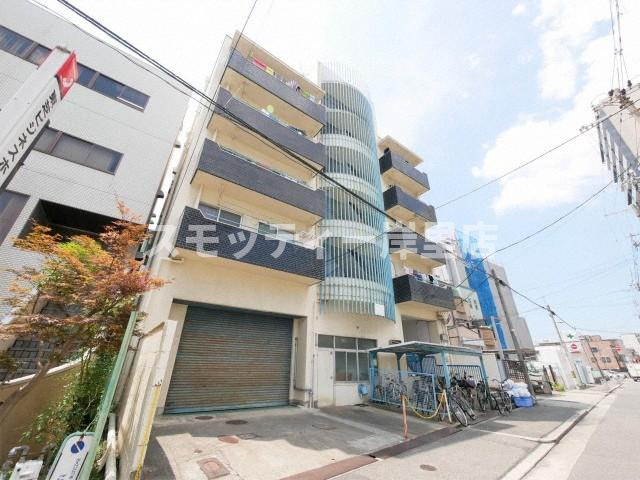 マンションサンエースの外観