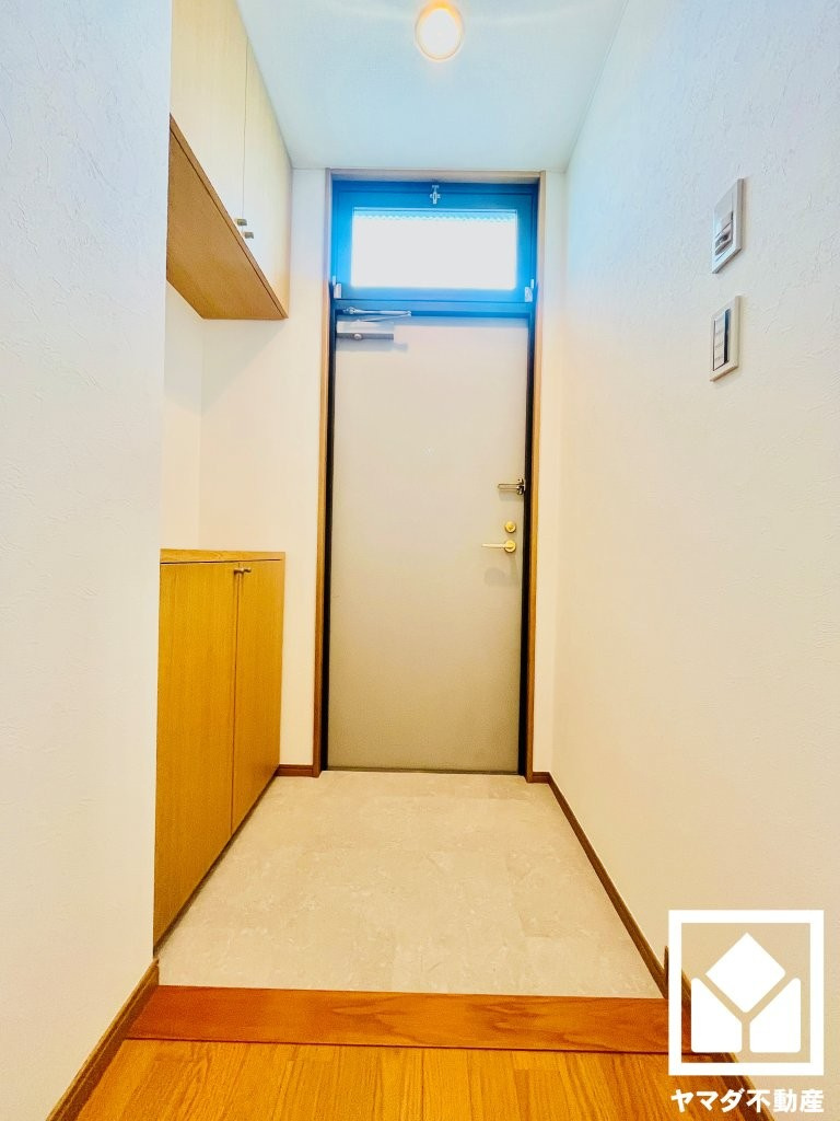 ルネス・ピース醍醐の玄関