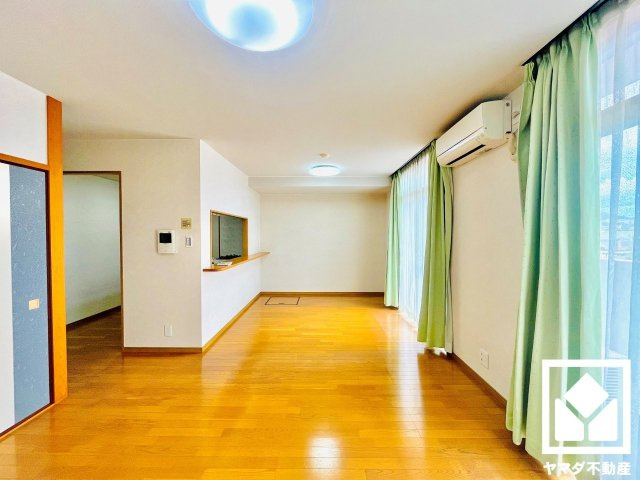 ルネス・ピース醍醐の居間・リビング