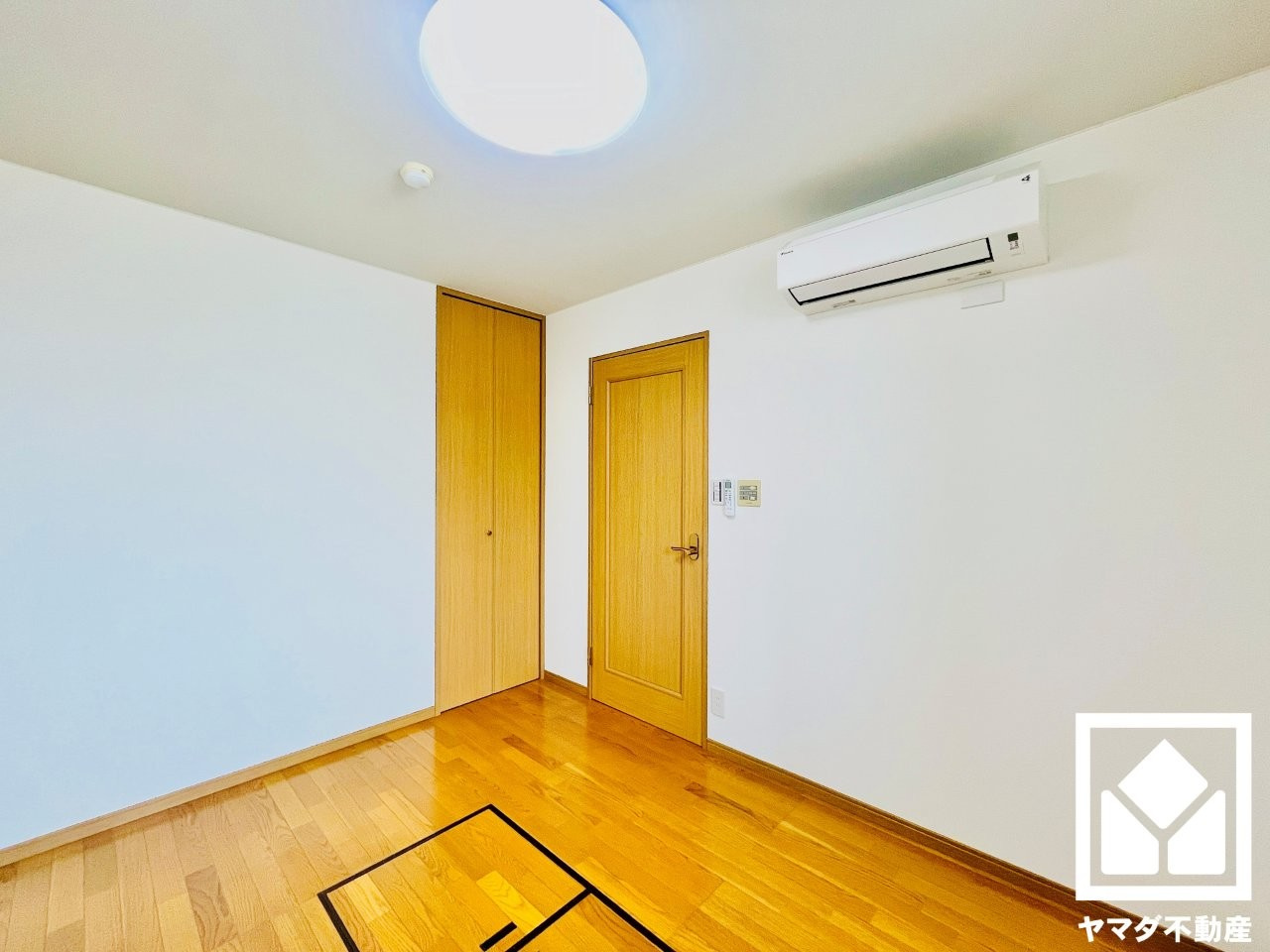 ルネス・ピース醍醐の洋室