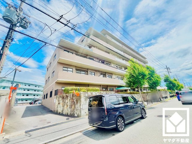 ルネス・ピース醍醐の外観