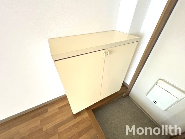 コーポ藤原の玄関