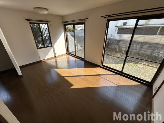 笹井稔邸の居間・リビング