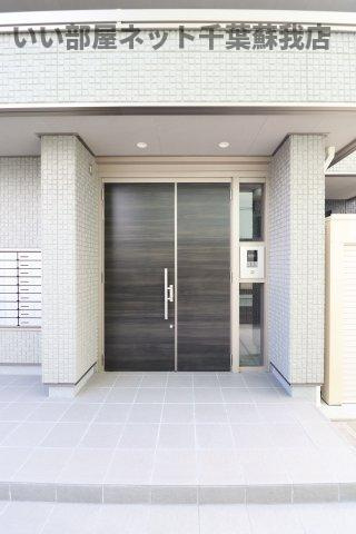 マハナ のエントランス|安心オートロック付き♪