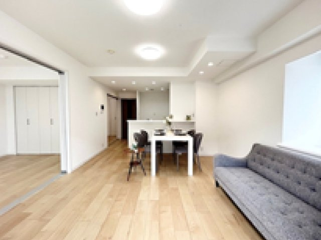 セトルコート長津田【仲介手数料無料】ペット可♪の居間・リビング