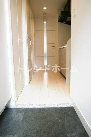 プレサンス堺筋本町フィリアの玄関|選べる家電プランあり！！