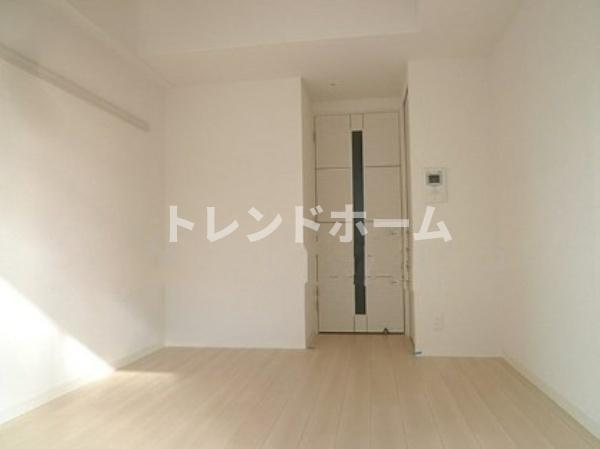 プレサンス堺筋本町フィリアの居間・リビング|選べる家電プランあり！！