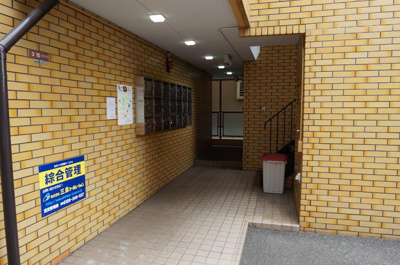 【エントランス】 | レジデンス摂津