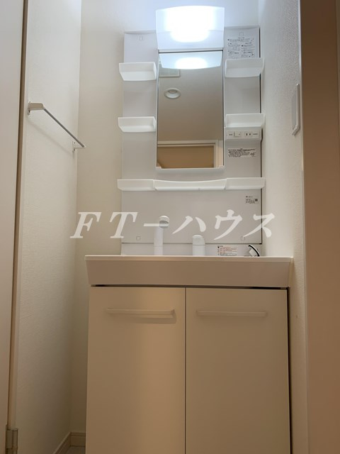 ルミエール幕張本郷の洗面所