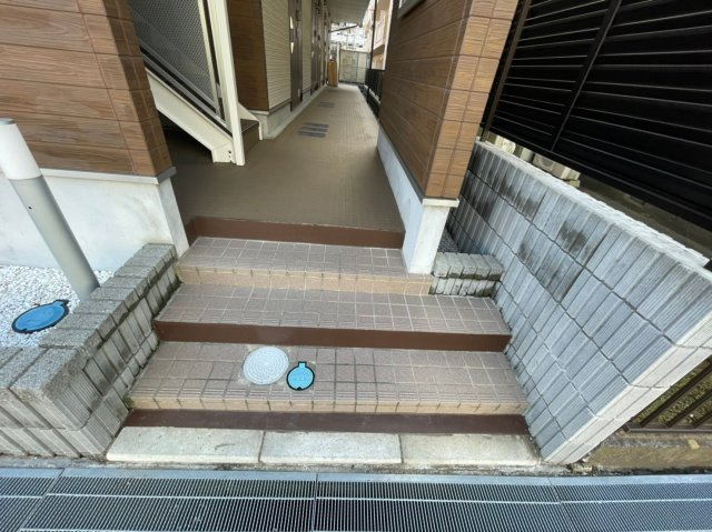 ルミエール幕張本郷のエントランス