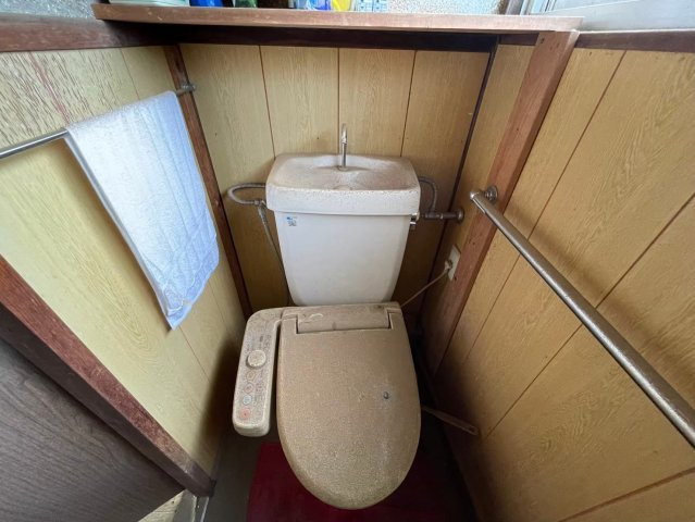 富里市根木名　中古戸建のトイレ