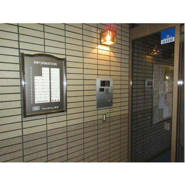 岐阜市下太田町の賃貸マンションのエントランス|お問い合わせは美濃善不動産駅前店へ！