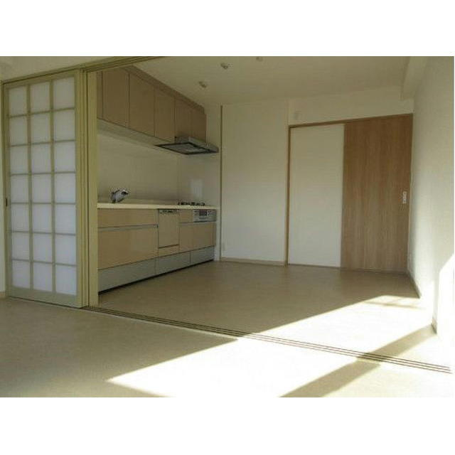 岐阜市下太田町の賃貸マンションの居間・リビング|DK