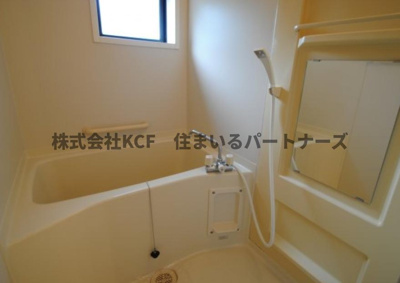 【浴室】 | ハイネス迎野 | きれいなお風呂です