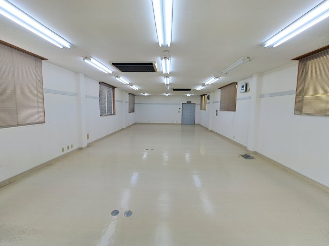 アルナビル　西棟の内装