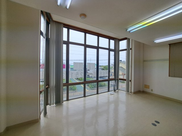 アルナビル　西棟の内装