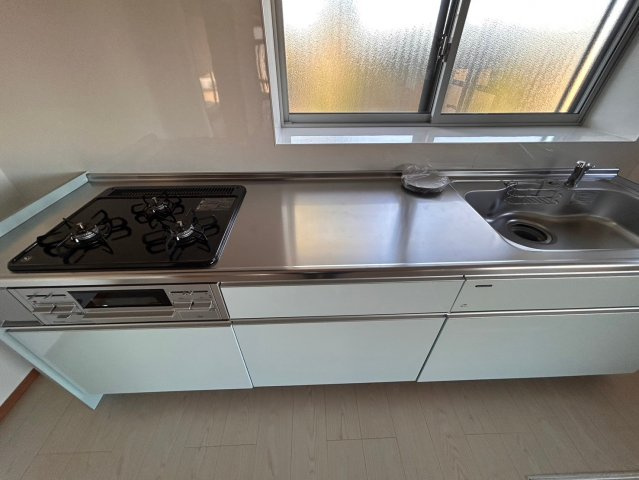 中古一戸建住宅のキッチン