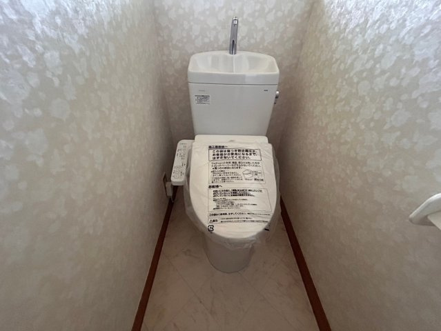 中古一戸建住宅のトイレ