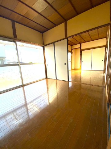 緑川戸建ての洋室|きれいな洋室