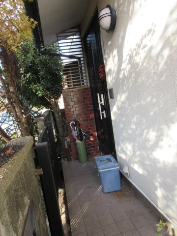 高須新町　中古戸建の玄関