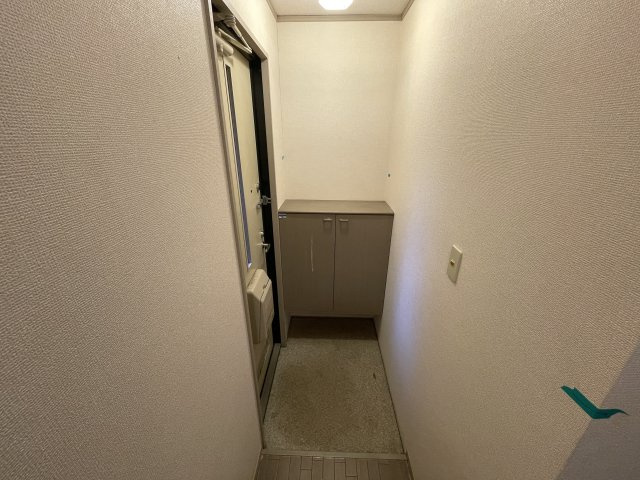 クレール新柏の玄関