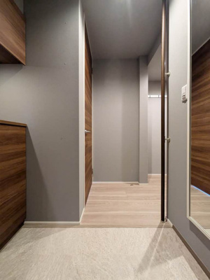 【玄関】 | シャーメゾンコミノス