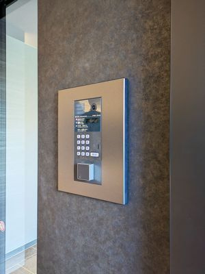 【セキュリティ】 | シャーメゾンコミノス | オートロック