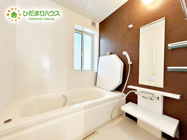 【浴室】 | 笠間市旭町　中古戸建 | 大人が足を伸ばしても十分な広さ！一人でゆっくりくつろぐ時間も大切です！