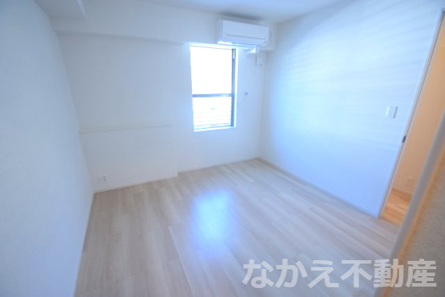 【寝室】