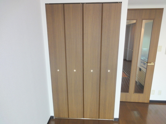 スプリング逆瀬川の収納