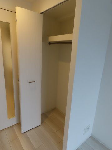 大阪市西淀川区千舟１丁目の賃貸マンションの収納