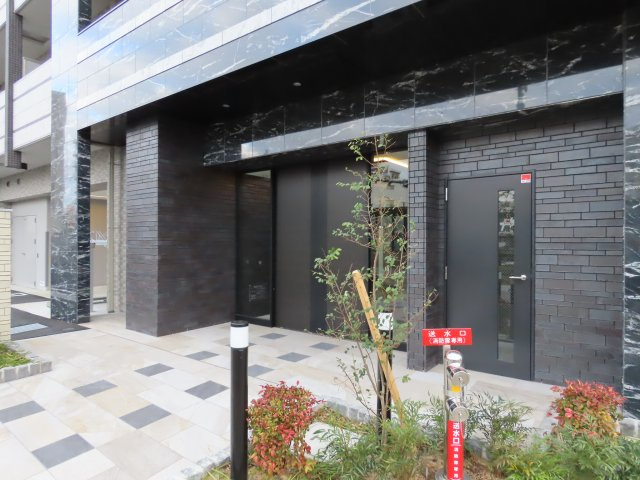大阪市西淀川区千舟１丁目の賃貸マンションのエントランス